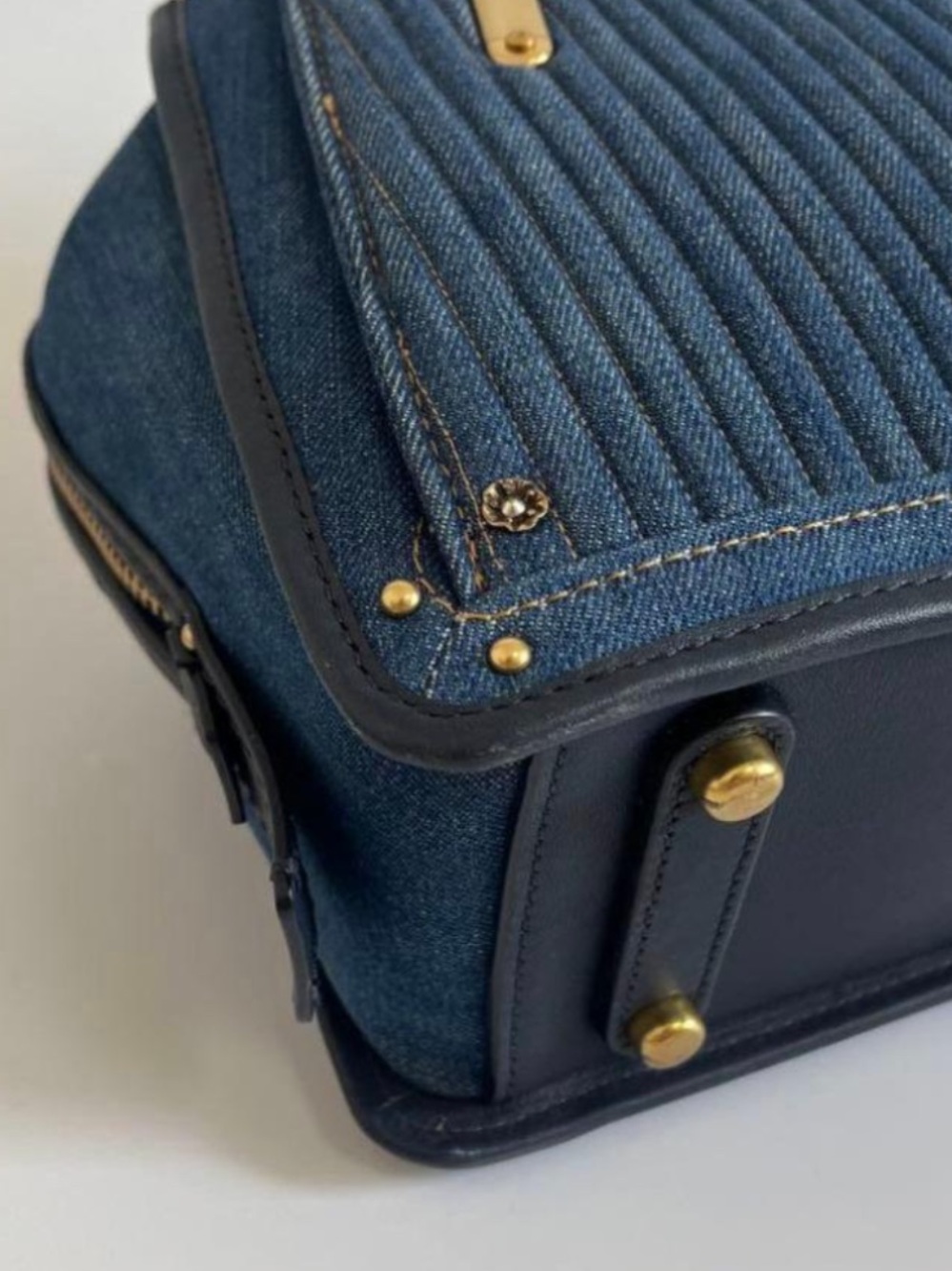 Coach Dreamer 36 Quilted Denim EUC - Picture 9 of 12